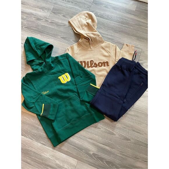 NWOT Wilson sweatshirt and pants bundle Boys Size M - Picture 1 of 11
